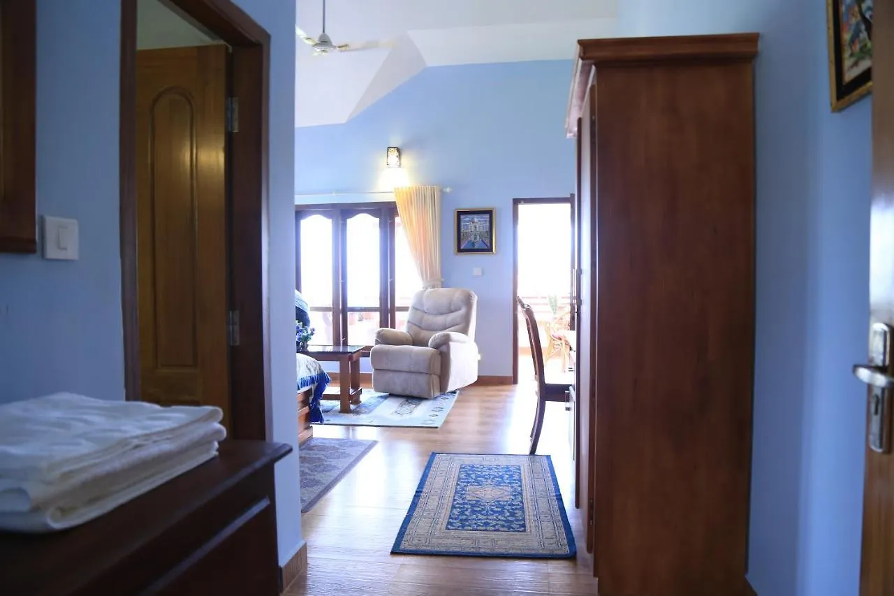 Room In Villa - Luxury Cottages With Beautiful Mountain View Anachal 0*,  Ινδία